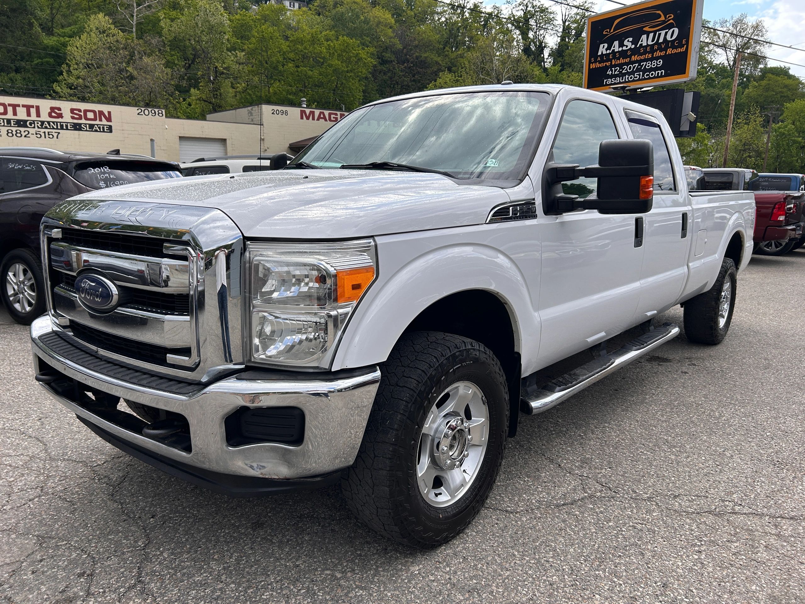 2016 Ford F-250 XLT 4x4 Crew Cab 8' Box's photo
