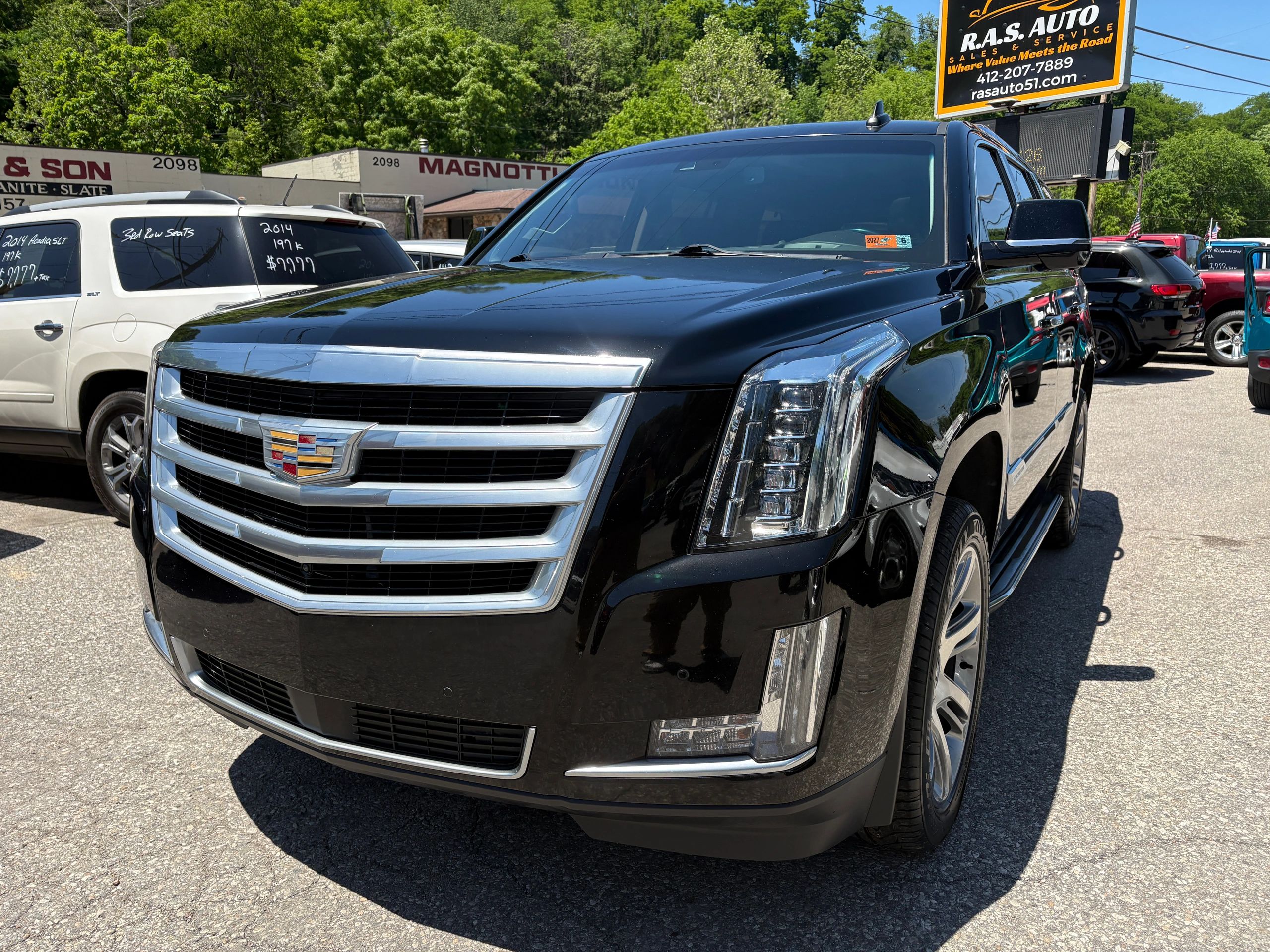 2015 Cadillac Escalade AWD Premium's photo