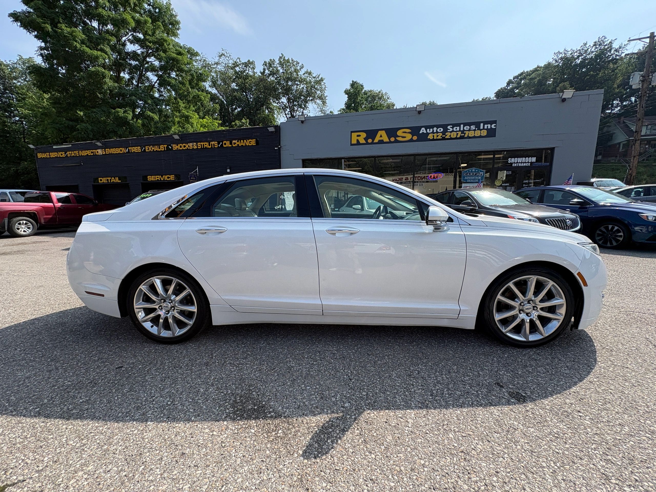 2015 Lincoln MKZ Base - Photo 8