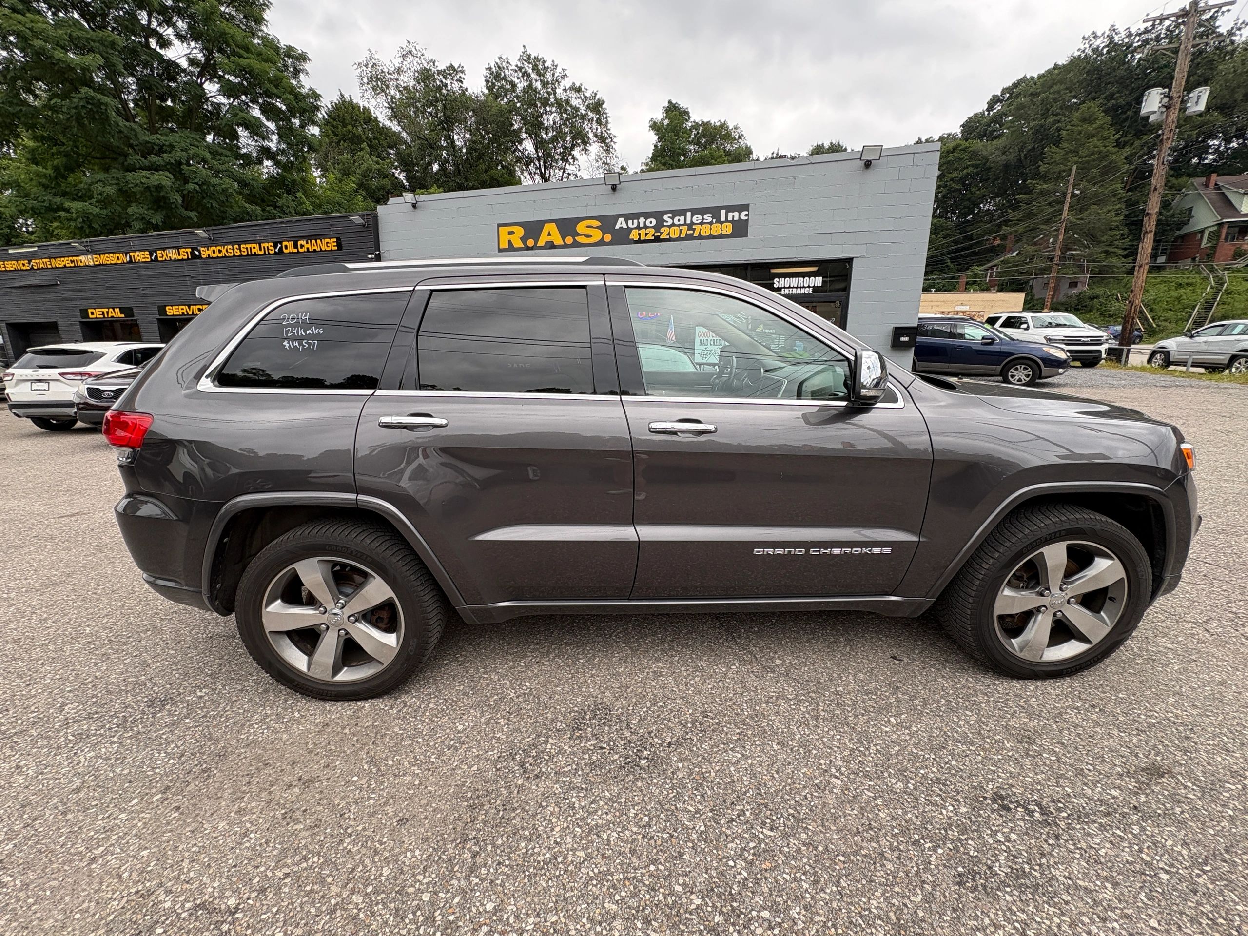 2014 Jeep Grand Cherokee Overland - Photo 9