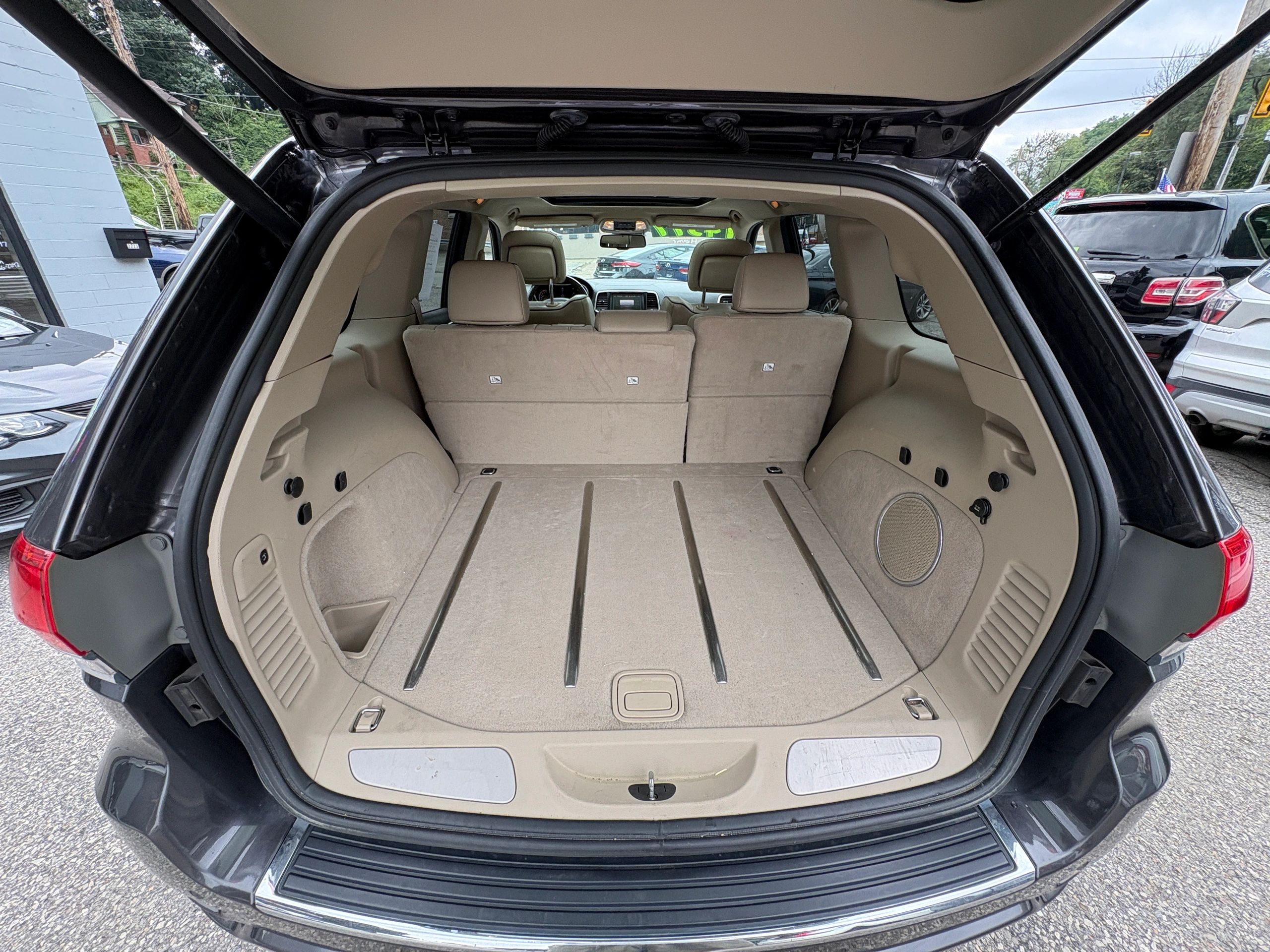 2014 Jeep Grand Cherokee Overland - Photo 8