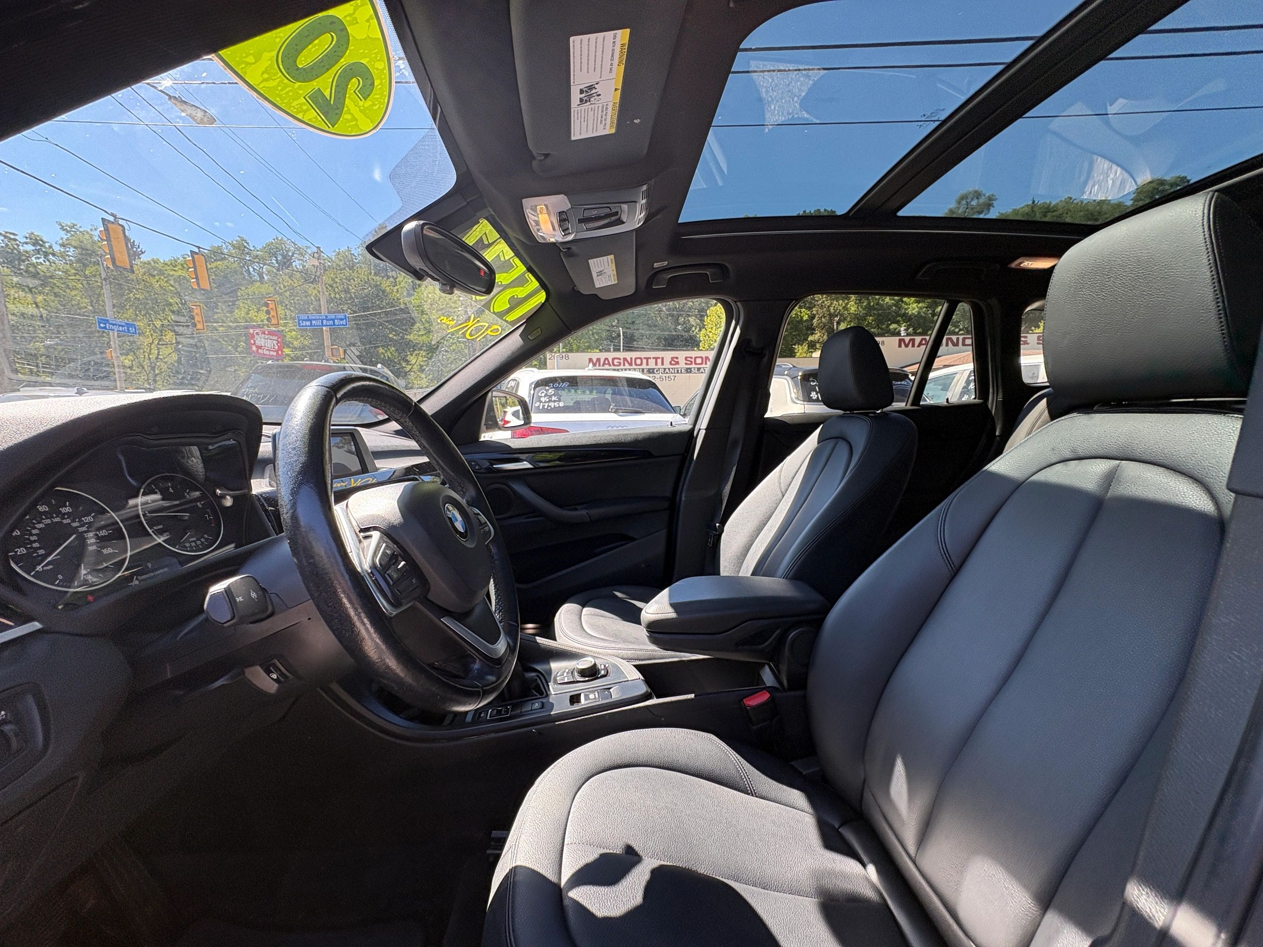 2018 BMW X1 28i - Photo 9