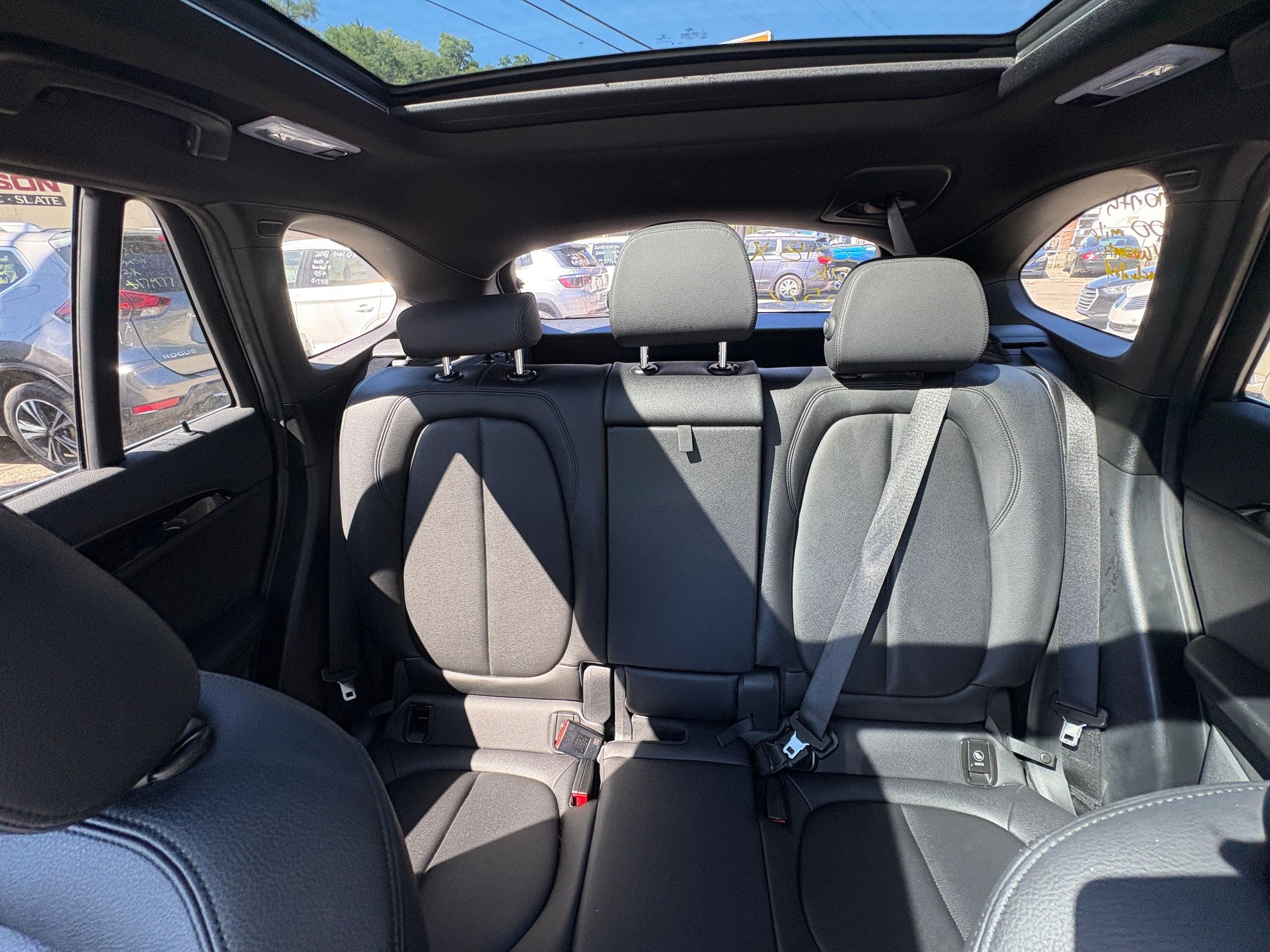 2018 BMW X1 28i - Photo 16