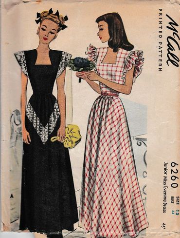 McCall 6260 Size 15 Bust 33
1940s Evening Dress
