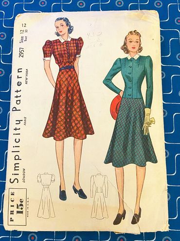 Simplicity 2957 1940s Vintage Dress Pattern
1930s Dress Pattern