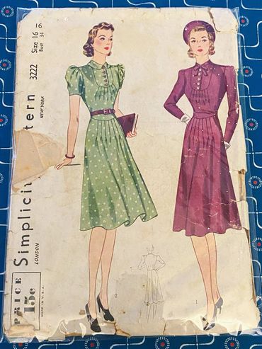 Simplicity 3222 1940s Vintage Dress Pattern