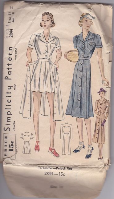 Simplicity 1929 Bust 32 Size 14
1930s Sports Outfit Tennis Outfit
Shorts, Skirt and Shirt
Vintage