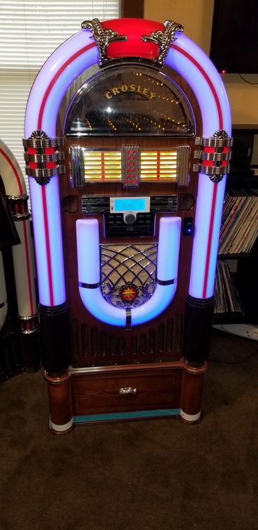 Crosley Bluetooth Jukebox in action. This was being controlled by an iPad running Spotify playlists