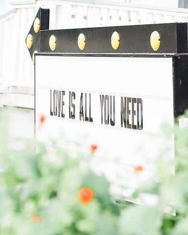 marquee arrow sign for wedding