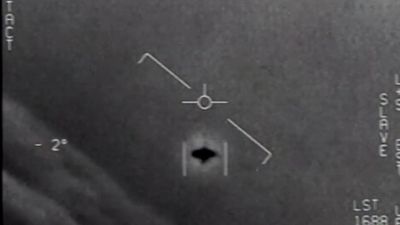 Black and white image showing unidentified flying object on radar.