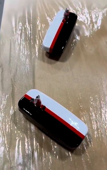 BC Mirrors White Black red Strip
