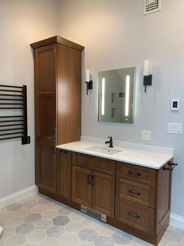 ixtures from Brizo finishing venetian bronce. Tub from Fleurco Opus Verisimo.