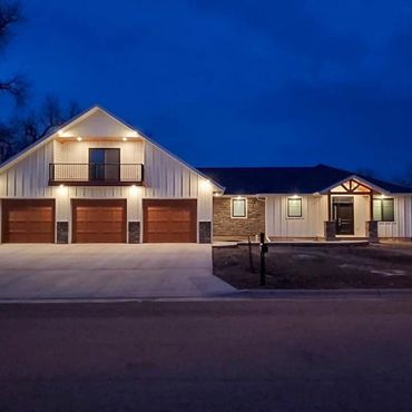 Residential Electrical - Exterior House Lighting