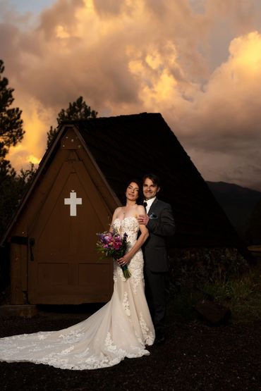 Wedding portraits Flagstaff, az Chapel of the Holy Dove