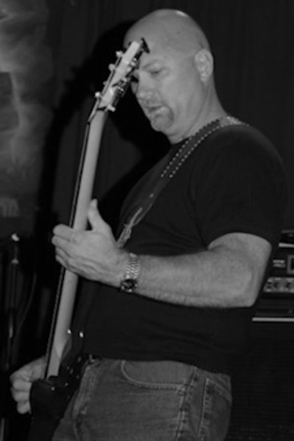 Mark Hodge (Bass Guitar)
