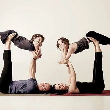 Family acroyoga classes in Canning Vale
