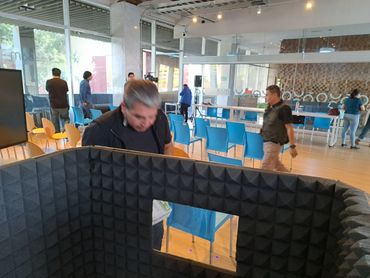 preparing AV for press conference