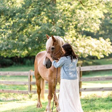 wedding venues with horse pastures