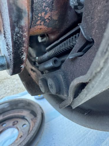 Replacing brake shoes