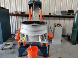 Vibratory Polisher for polished aluminum wheels