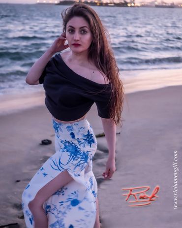 California Model, Long Beach, Veterans Pier, Image 04 by Rich Gill (Rich AMeN Gill)
Local Beauty