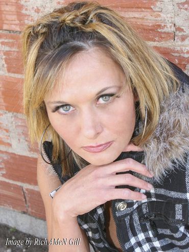 Rich Gill had the time to support local models in Southern New Mexico.
#Rich Gill #Rich AMeN Gill