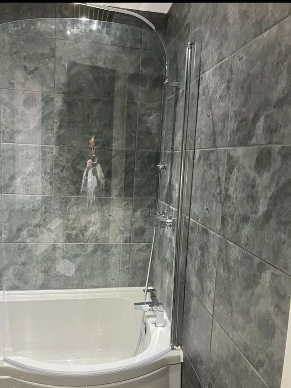 Bathroom fitter Manchester Bathroom fitter Bolton Bathroom fitter Chorley Bathroom fitter Bury