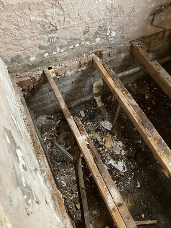 Bathroom fitter Manchester Bathroom fitter Bolton Bathroom fitter Chorley Bathroom fitter Bury