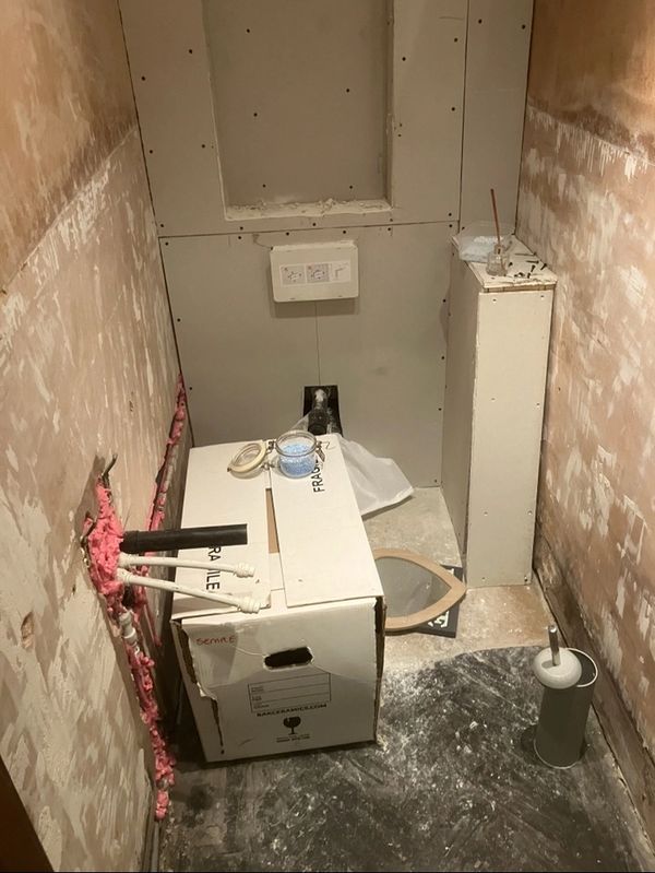 Bathroom fitter Manchester Bathroom fitter Bolton Bathroom fitter Chorley Bathroom fitter Bury