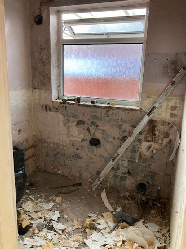 Bathroom fitter Manchester Bathroom fitter Bolton Bathroom fitter Chorley Bathroom fitter Bury