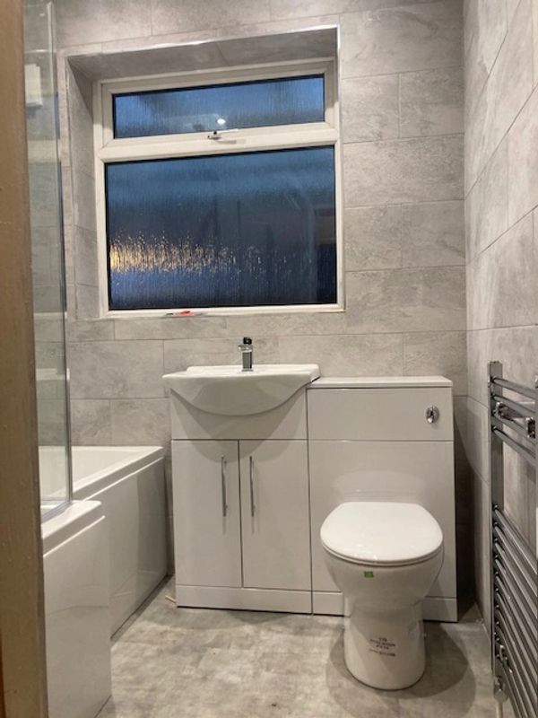 Bathroom fitter Manchester Bathroom fitter Bolton Bathroom fitter Chorley Bathroom fitter Bury