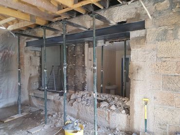 4no support beams installed in 600mm wide sandstone slapping - Glasgow