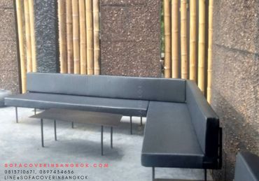 ผลิตเบาะสีเทา เป็นเบาะ ยางพารา