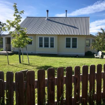 A view of a building in a ranch
