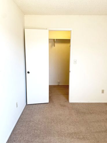 1 BR: CLOSET - 108