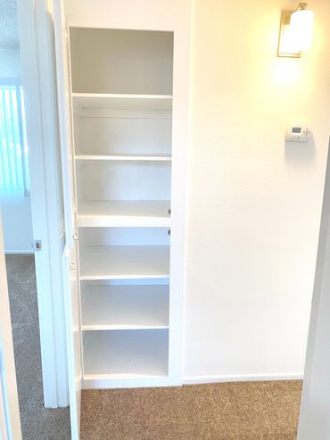 UNIT 201: HALLWAY STORAGE