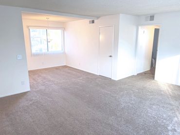 UNIT 201: LIVING ROOM/DINING ROOM