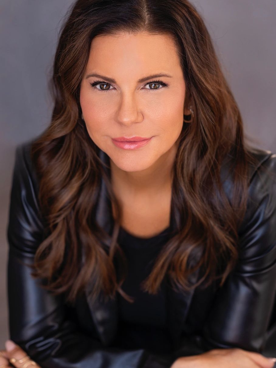 Consult with an expert in permanent makeup (913) 514-4353 Michelle Vernon - Over 18 years experience