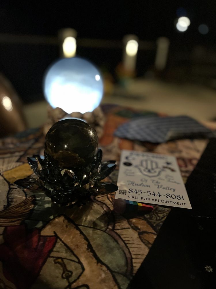 Psychic of the Hudson Valley crystal ball lotus 