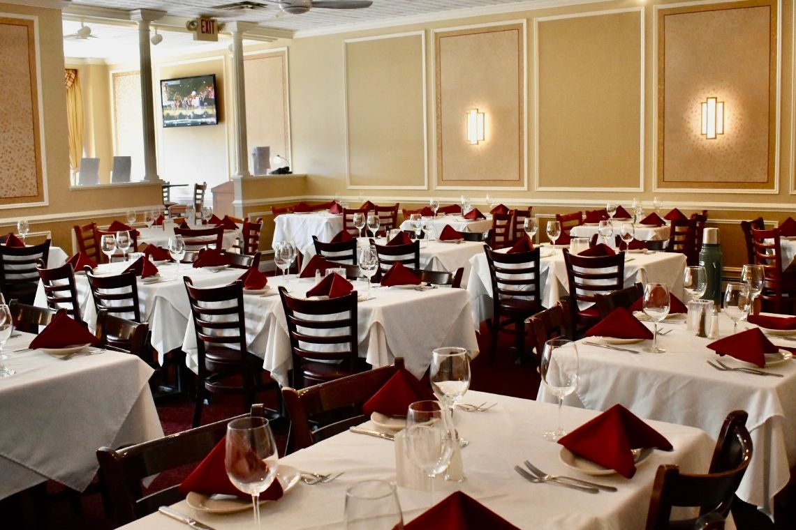 Sofia’s Fine Italian Cuisine in Springfield, New Jersey seats 160 Proms Weddings Multimedia 