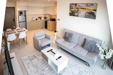 Cozy living and dining room