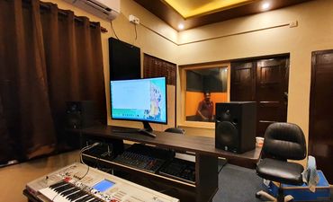 WooLala Recording Studio Dubbing Room