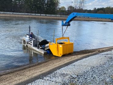lily pad milfoil seaweed pondweed lake weed removal aquatic weed echo harvester water chestnut