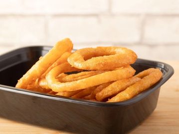 Hot and crunchy onion rings from our pizza oven - Order with your favorite Winnipeg pizza deals.