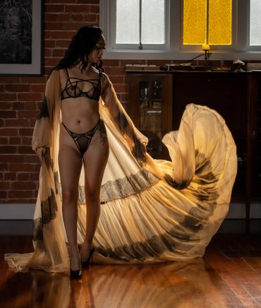 Lingerie
Gown
Rod Ramsay Photography
Sunlight
