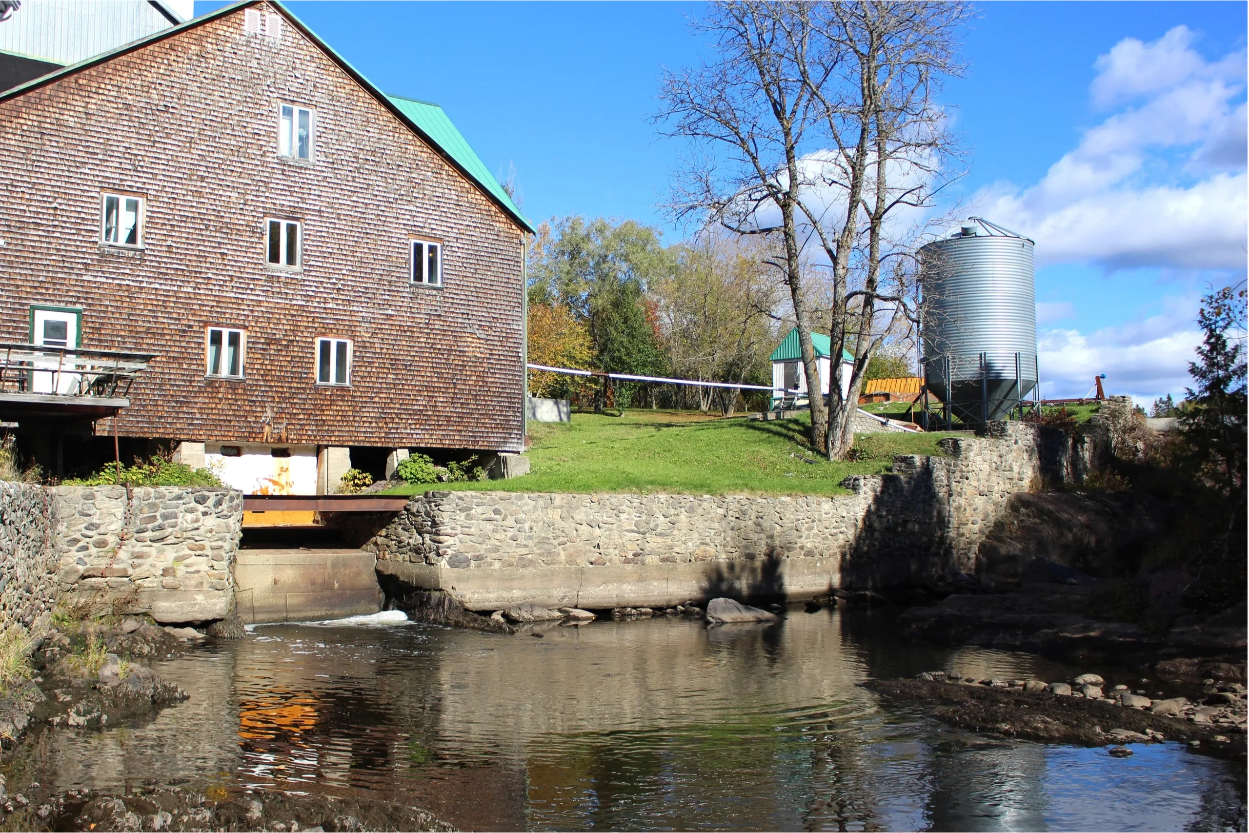 moulin à farines biologiques