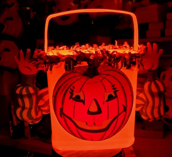 A spooky Halloween lit display that will add to your Halloween decorations