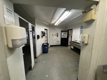 Professional Commercial Bathroom Contractors in Oshawa and Durham Region, ON. Free Estimates.