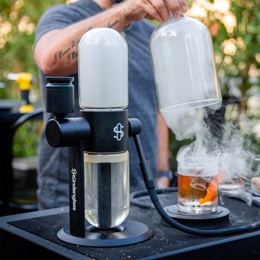 Stündenglass gravity bong – premium glass water bong for sale in Old Saybrook, CT.