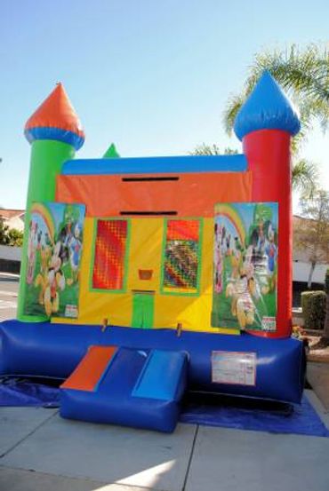 Themed-Banner Jumper
13' W x 13' L